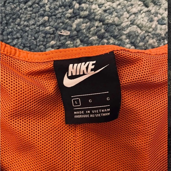 Light, breathable and sporty one-piece NIKE jumpsuit - Picture 3 of 4